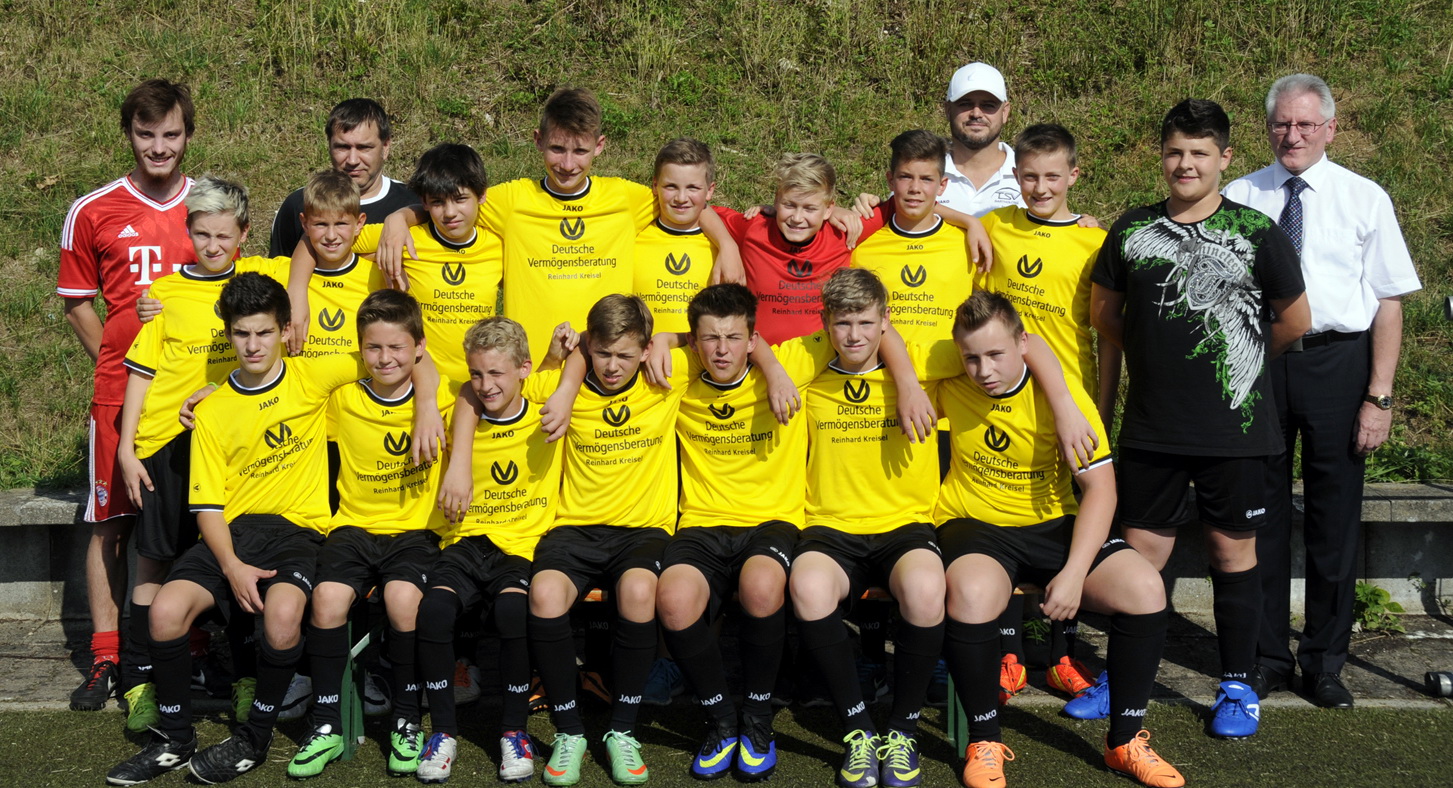 Neue Fußballtrikots für die Jugend des TSV Bartholomä