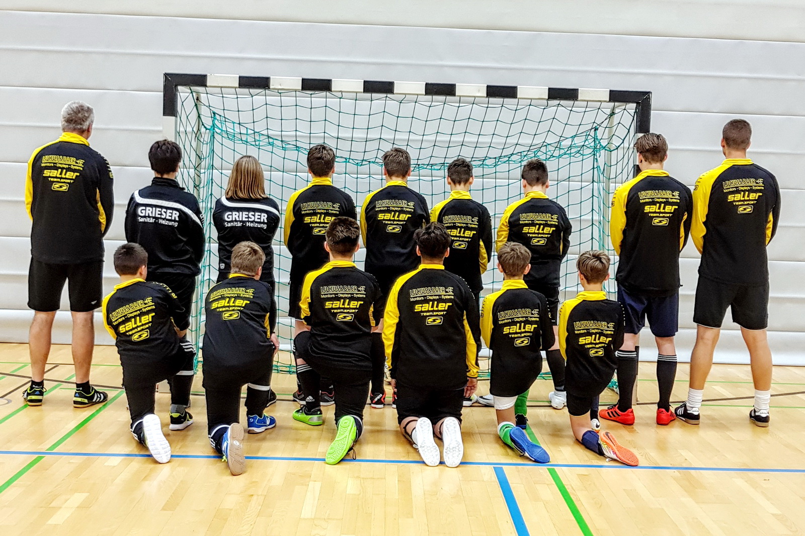 Neue Trainingsshirts für die D-Junioren der SGM Heubach/Lautern/Bartholomä